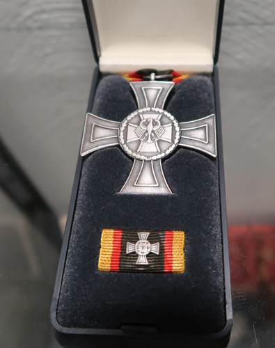 Orden ehrenkreuz der - ,
